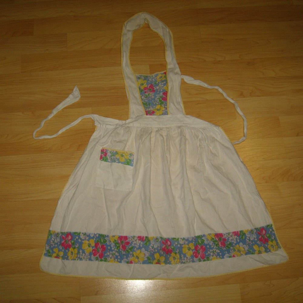 Mid Century 1950s Kitchen Homemaker Bib Apron